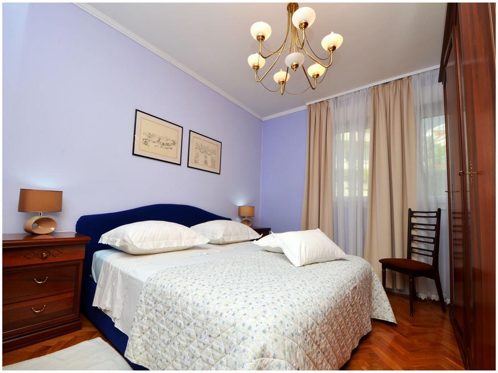 Apartment Laura Podstrana Quarto foto